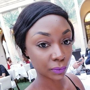 Meet your Posher, Toya